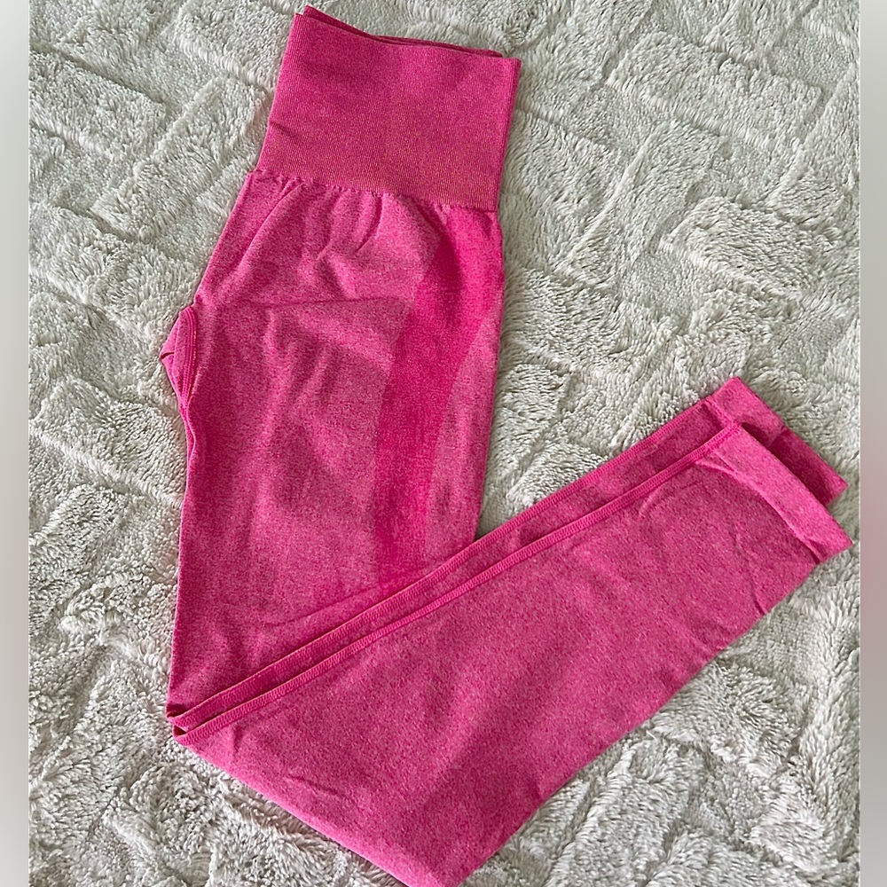 Navigation Fuchsia Contour Seamless Leggings/ Size Small